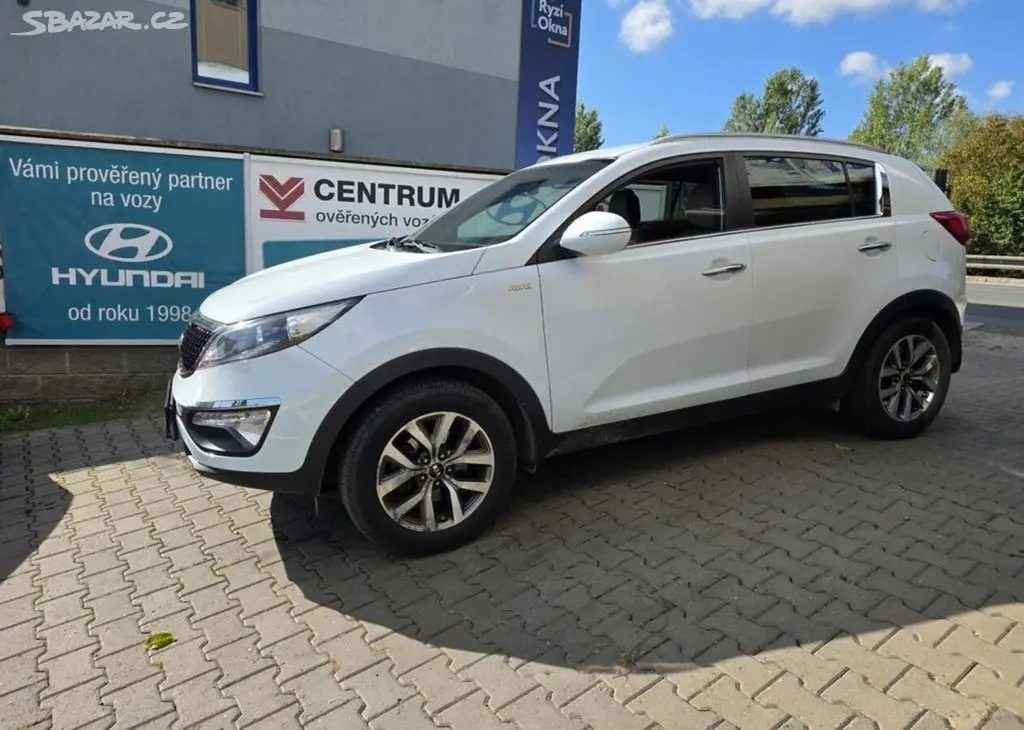 Kia Sportage 2.0-1.MAJ-NAVI-KAMERA-ISOFIX